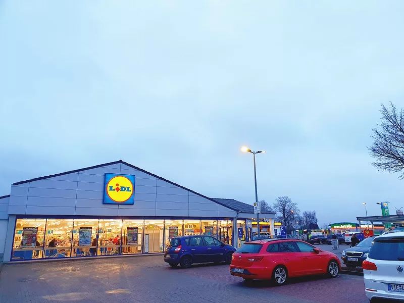 Größer, schöner, besser: LIDL feiert Wiedereröffnung in Tönisvorst.