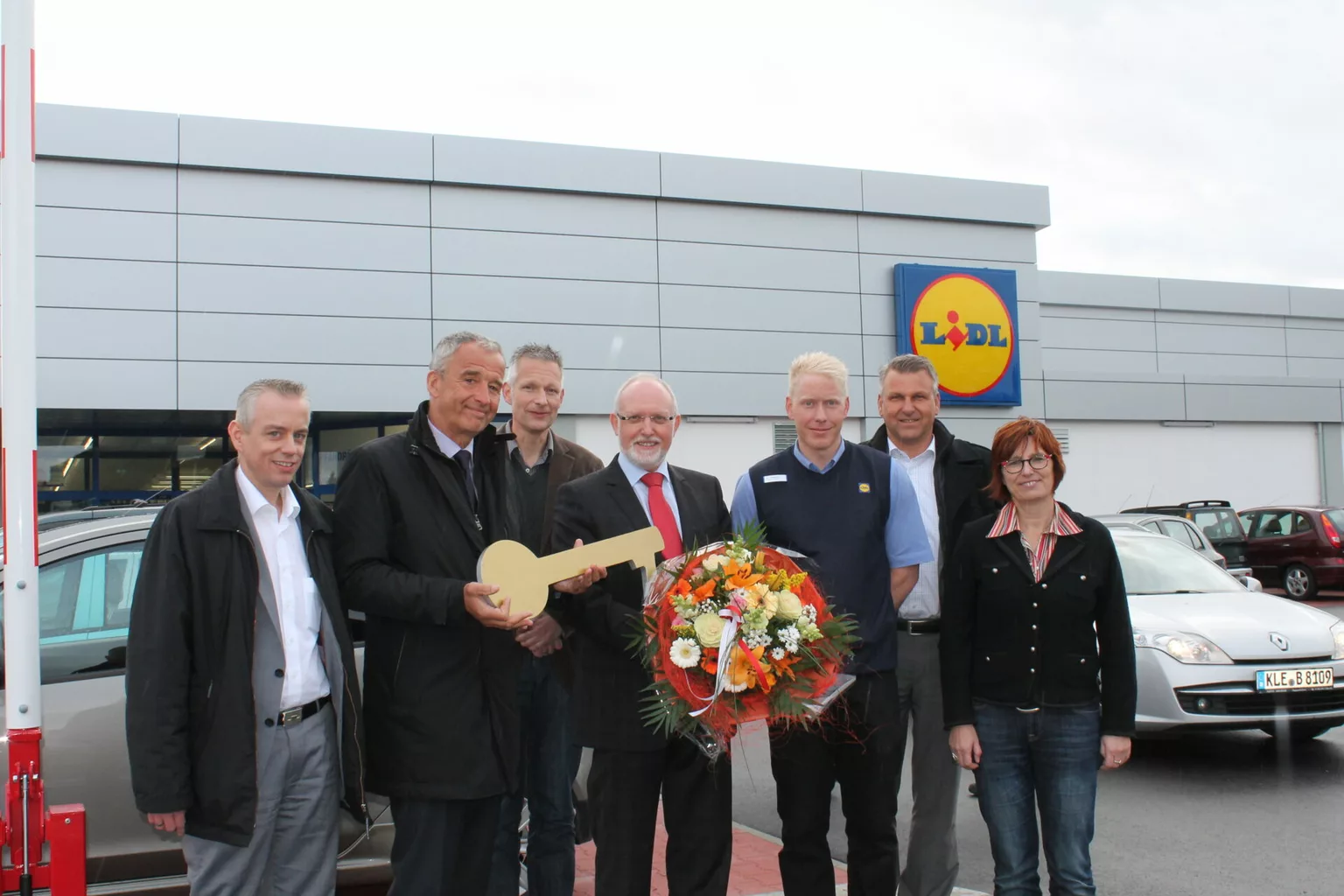 Der erste Gang ist serviert: Schoofs-Gruppe stellt LIDL-Markt im FMZ Kalkar fertig!